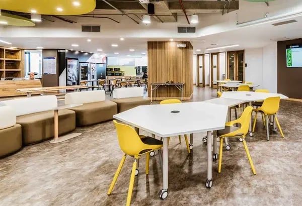 card-espacio-coworking-plaza-de-las-americas