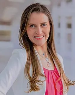 Foto-LINA-MURIEL-Marketing-Director (1)